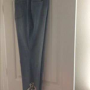 Women’s jeans